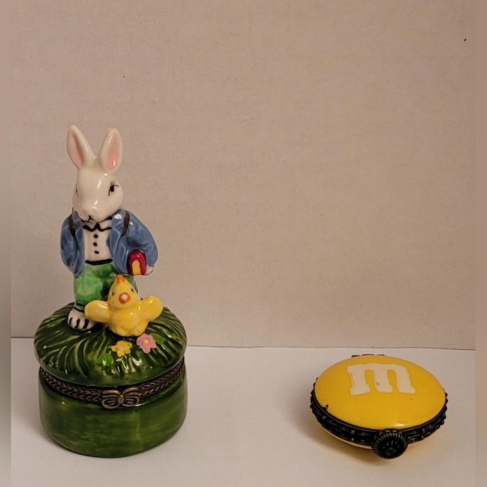 Boyds Bear M&M Yellow Candy & Porcelain Bunny Collectible Trinket Boxes  Easter